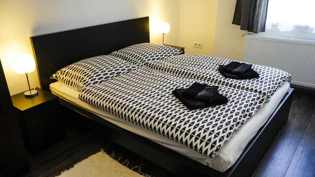 Downtown Deluxe Apartment Eger Pokoj fotografie